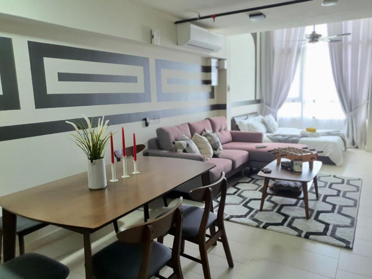 The Perfect Getaway @ Tamarind Suites, Netflix 300Mbps Cyberjaya Exteriör bild